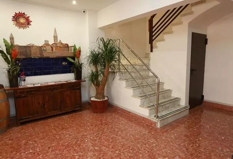 Отель Alguer Camp Nou