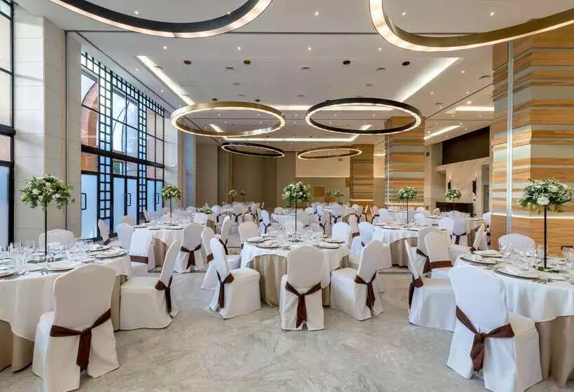 Hotelli Barcelo Caceres V Centenario