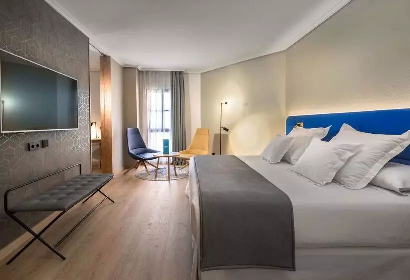 Hotelli Barcelo Caceres V Centenario