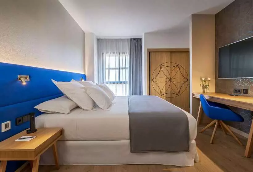 Hotelli Barcelo Caceres V Centenario