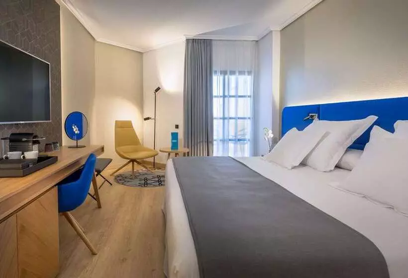 Hotelli Barcelo Caceres V Centenario