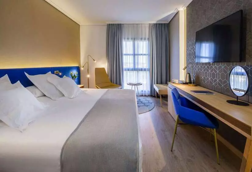 Hotelli Barcelo Caceres V Centenario