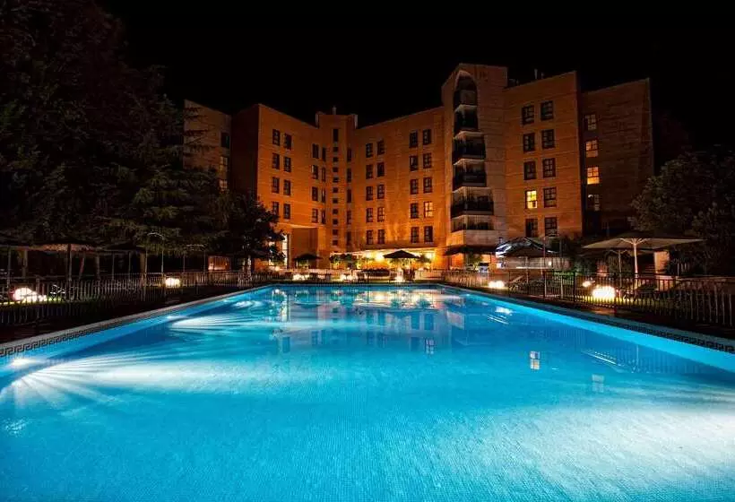 Hotelli Barcelo Caceres V Centenario