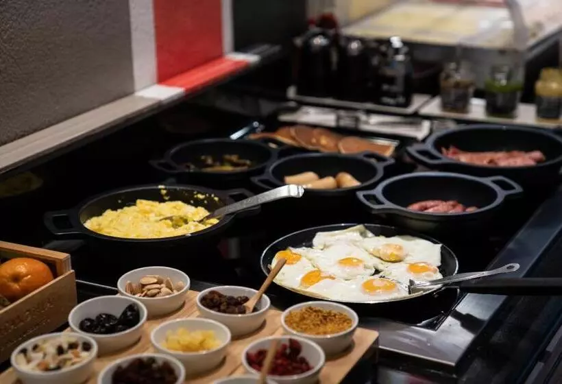 هتل Catalonia Roma