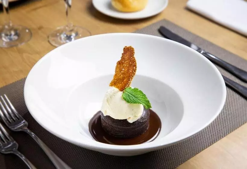 فندق Eurostars Acteon