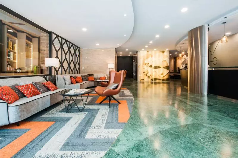 Отель Exe Cristal Palace