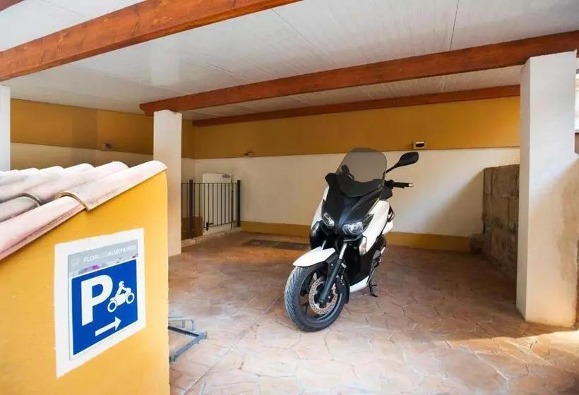 هتل Flor Los Almendros