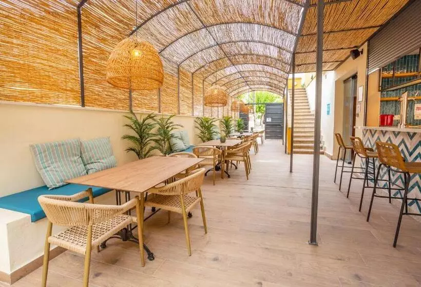 هتل Flor Los Almendros