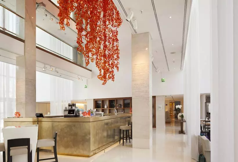 Отель Hilton Barcelona