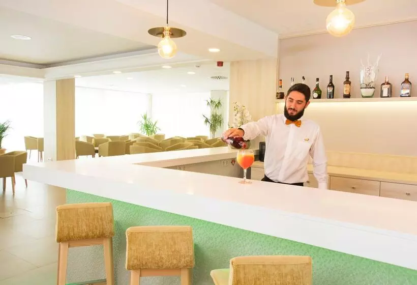 ホテル Hsm Don Juan