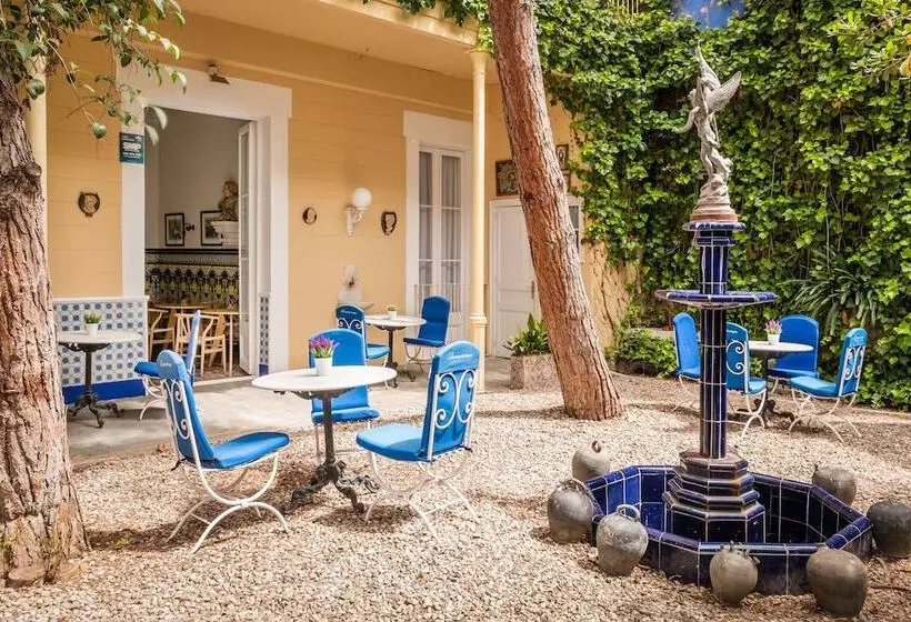 Отель Medium Renaixença