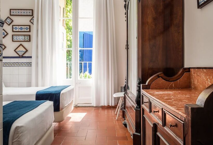 هتل Medium Renaixença