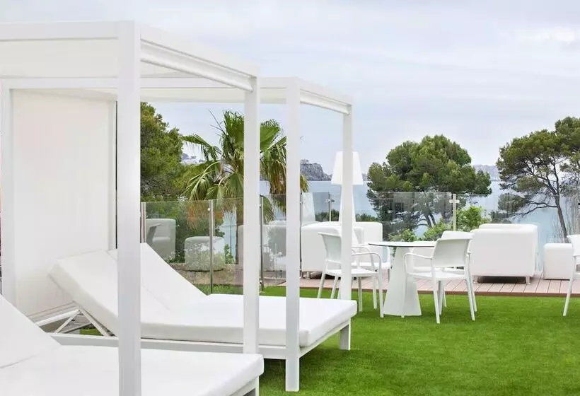 هتل Morlans Garden