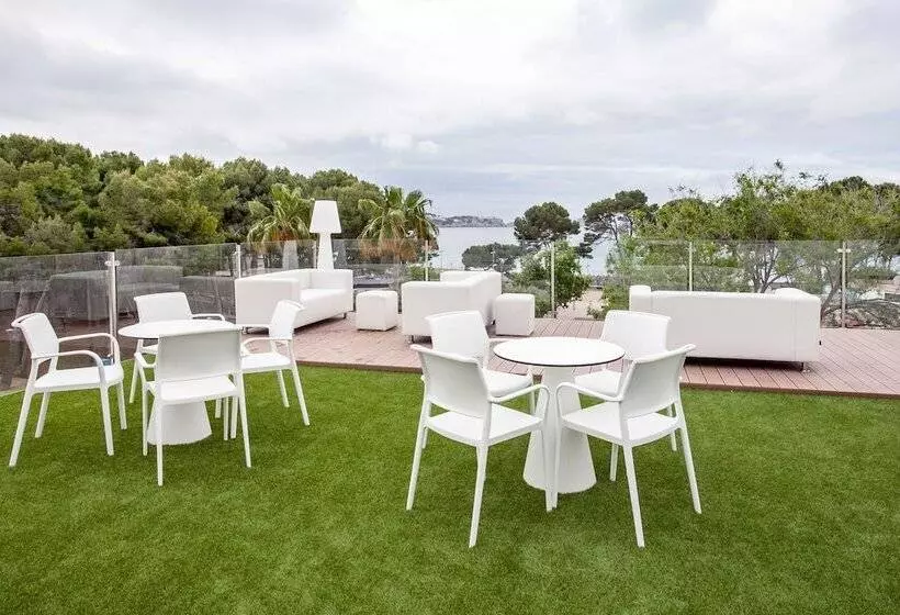 هتل Morlans Garden