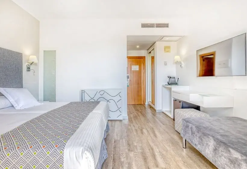 هتل Morlans Garden