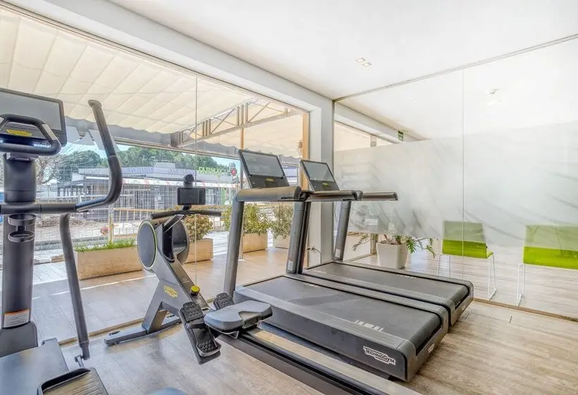 هتل Morlans Garden