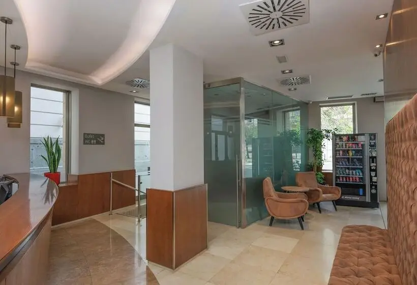 هتل Santa Marta
