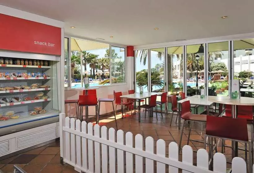 호텔 Sol Milanos Pingüinos