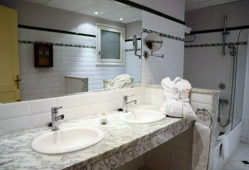 Отель Termes La Garriga