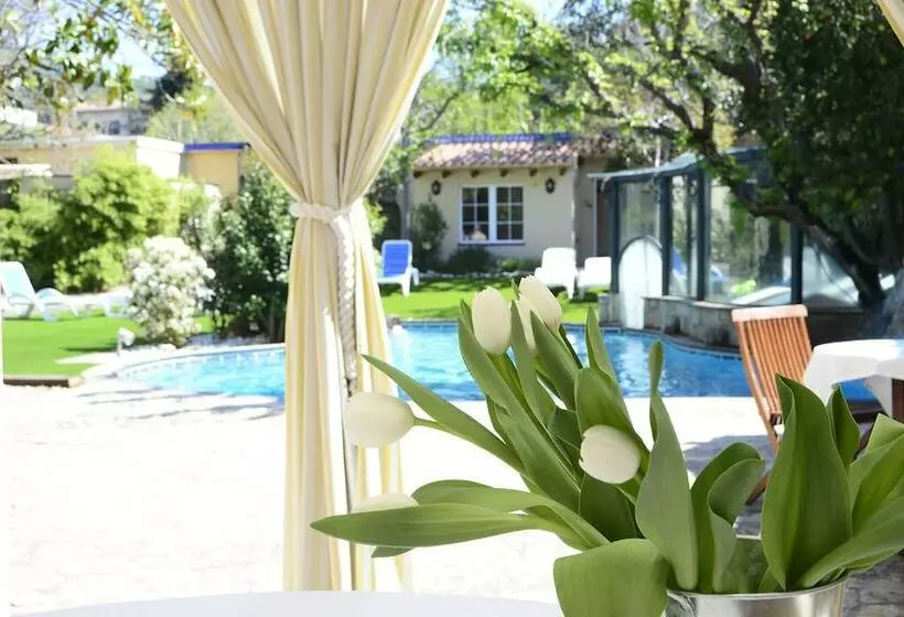 Отель Termes La Garriga