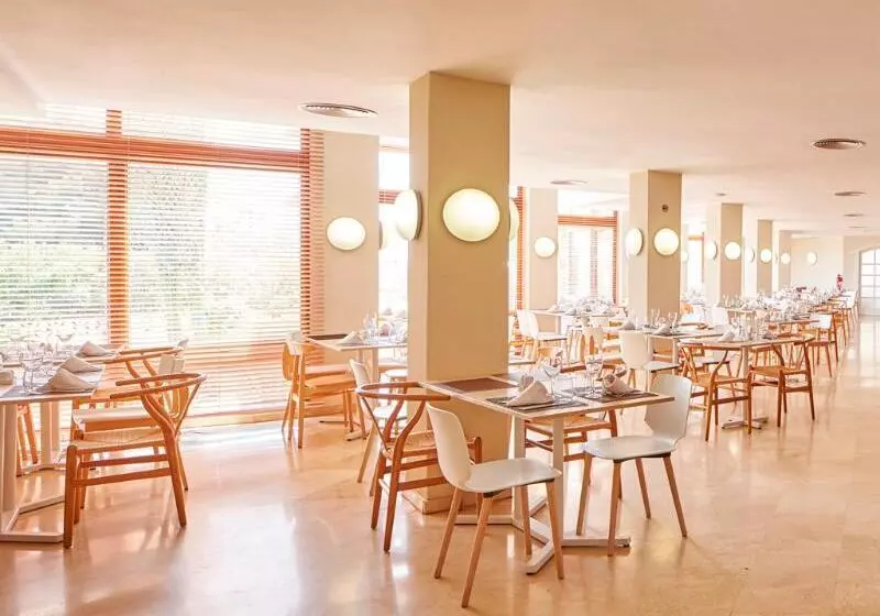 Отель Tres Torres