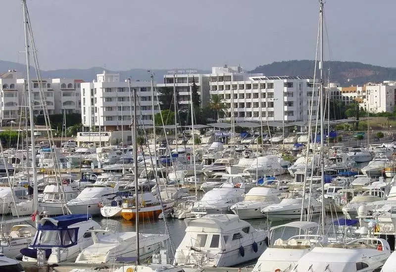 Отель Tres Torres