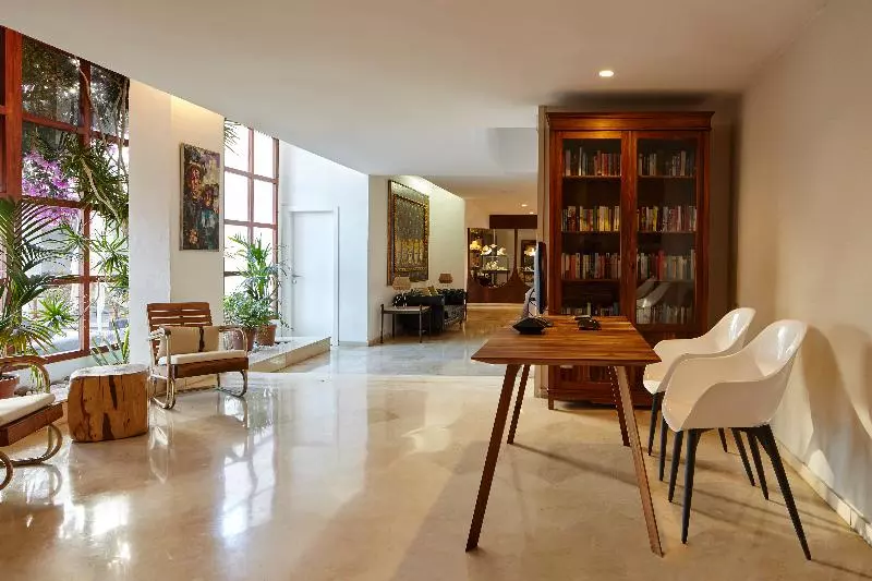 Отель Tres Torres