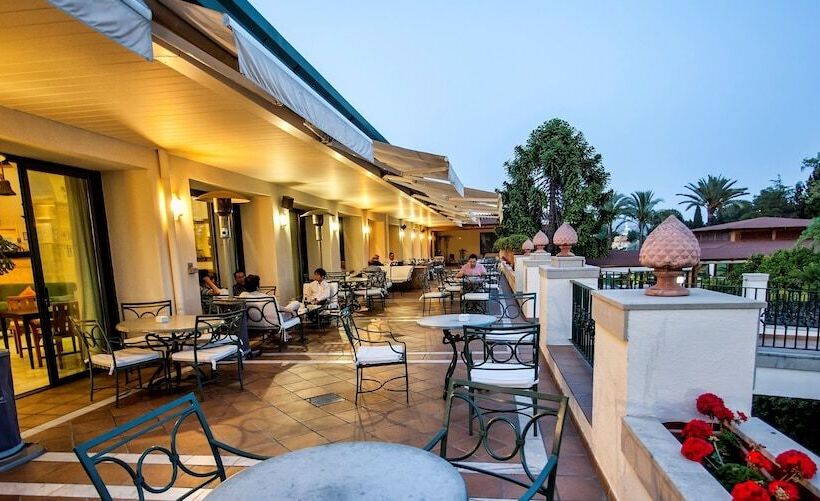 ホテル AZZ Guadacorte - Campo de Gibraltar