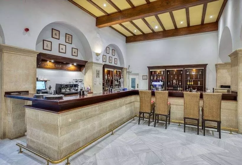 酒店 AZZ Guadacorte - Campo de Gibraltar