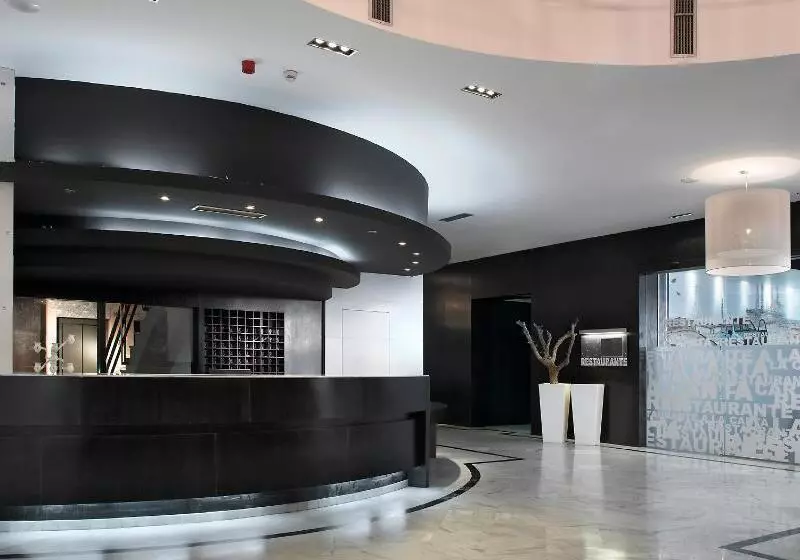 ホテル Abades Loja