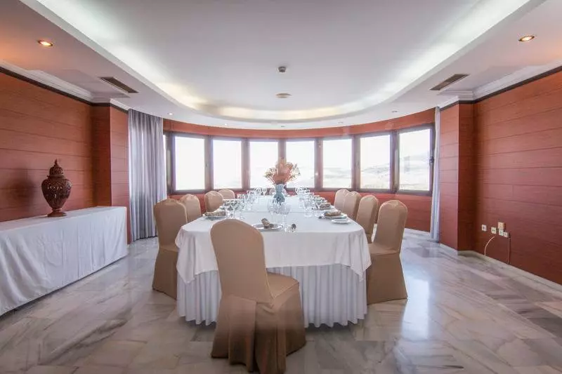 ホテル Abades Loja