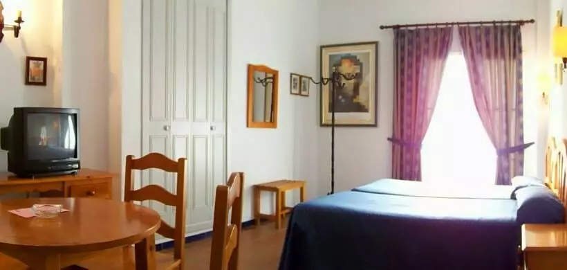 Отель Hostal Puente Del Rey Alojamientos Rocio Doñana