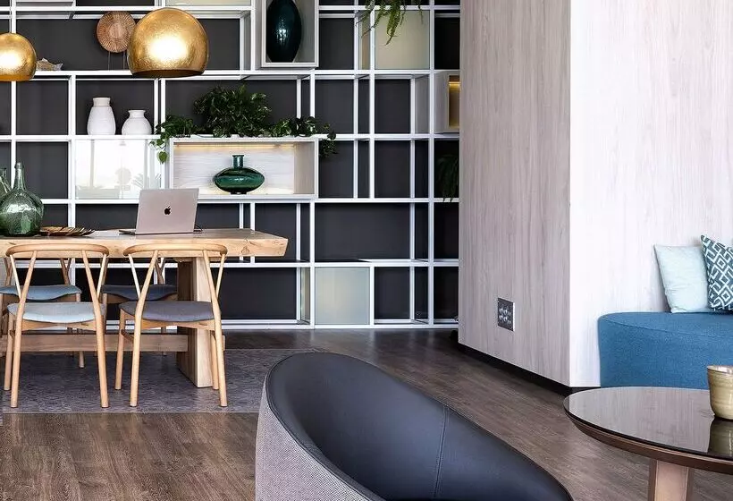 Hotel Cádiz Paseo del Mar, Affiliated by Meliá