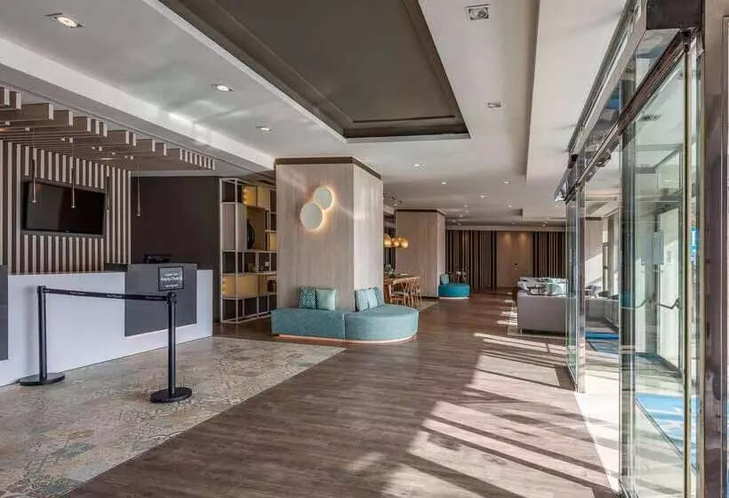 Hotel Cádiz Paseo del Mar, Affiliated by Meliá