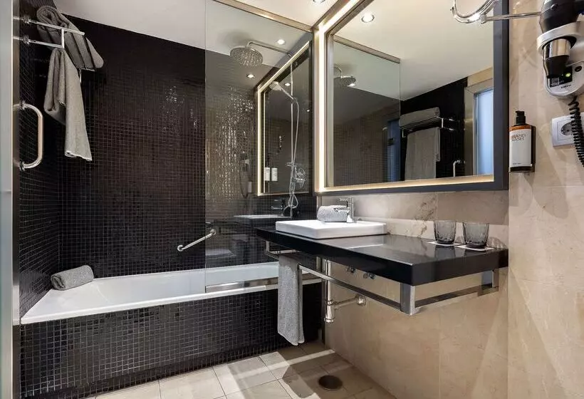 Hotel Cádiz Paseo del Mar, Affiliated by Meliá