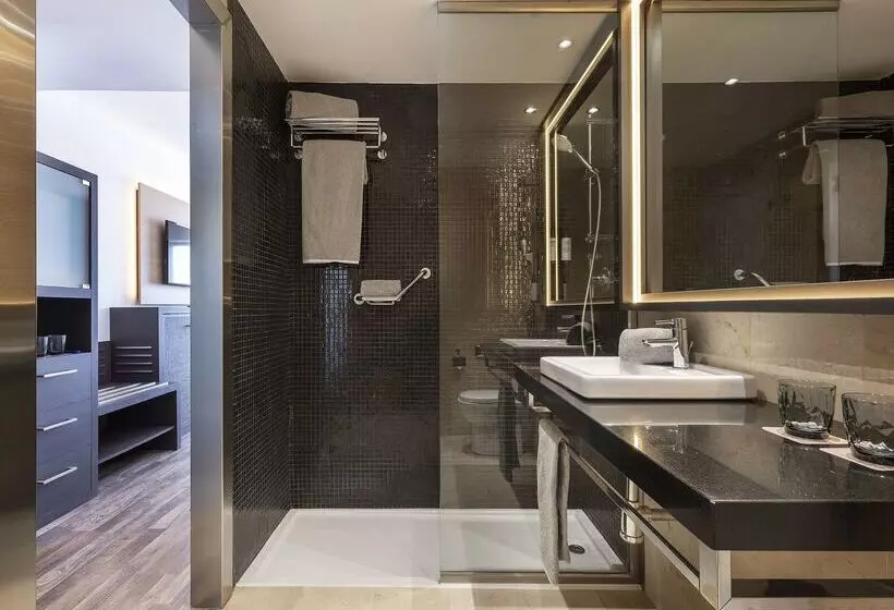 Hotel Cádiz Paseo del Mar, Affiliated by Meliá