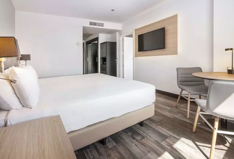 Hotel Cádiz Paseo del Mar, Affiliated by Meliá