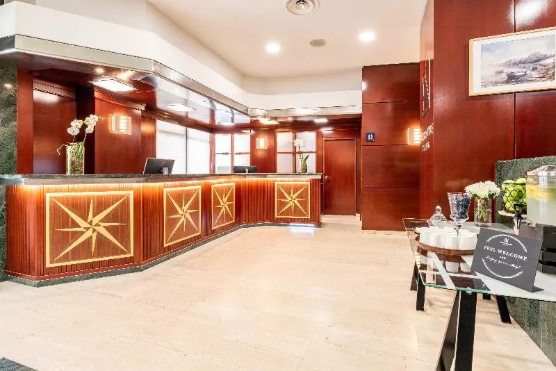 فندق Eurostars Ciudad De La Coruna