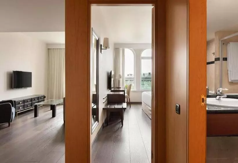 فندق Eurostars Ciudad De La Coruna