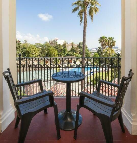 فندق Globales Reina Cristina