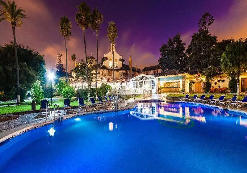 ホテル Globales Reina Cristina