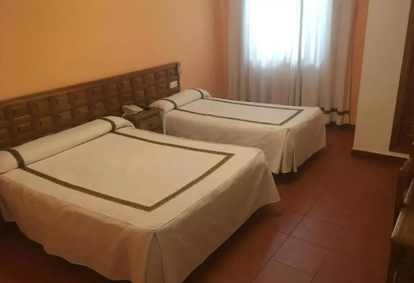 Отель Hispanidad