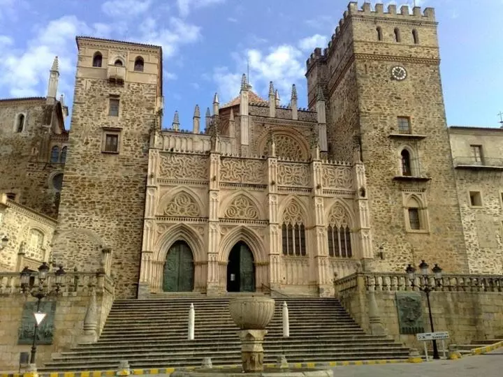 Отель Hispanidad