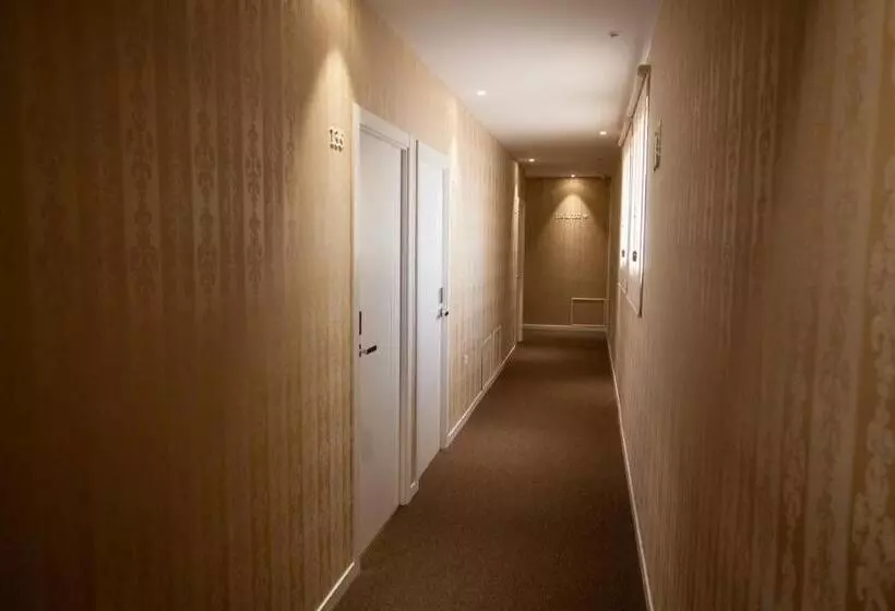 Hotelli Insula Barataria