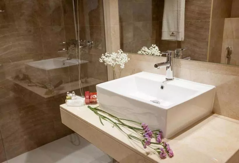 Hotelli Insula Barataria