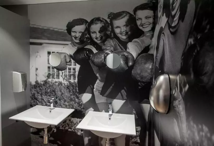 Hotelli Insula Barataria