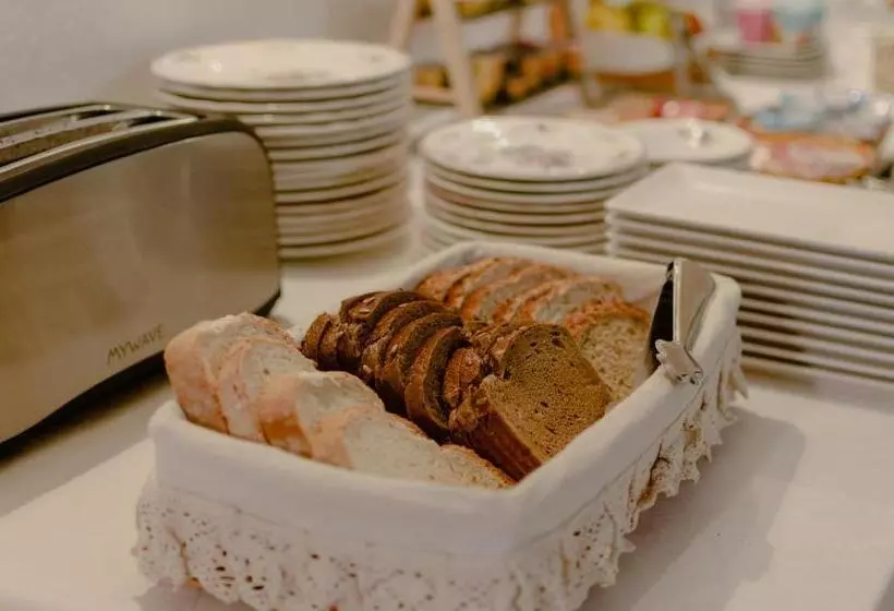 فندق La Posada De Alájar