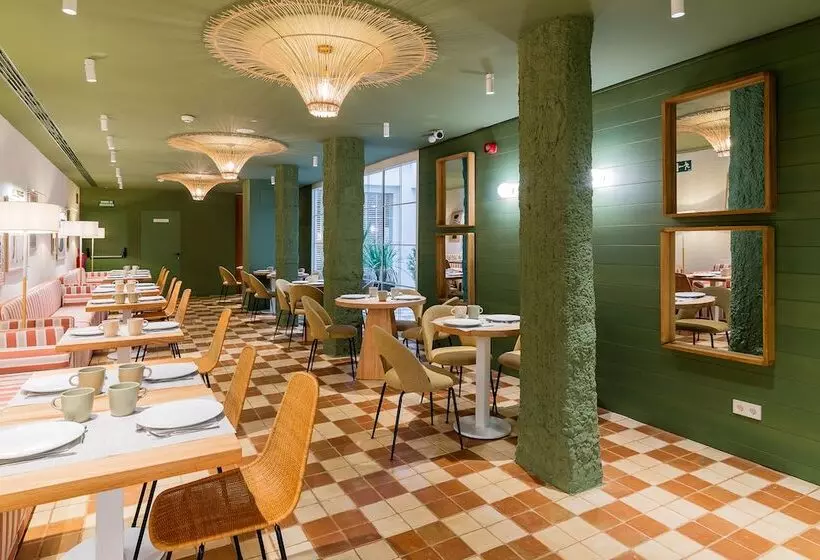 ホテル U Sense Granada Centro