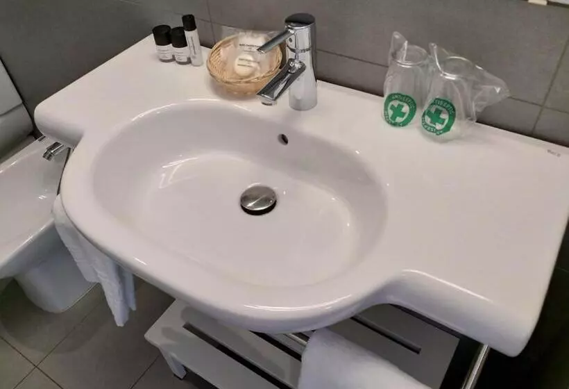 בית מלון כפרי Mediterrani