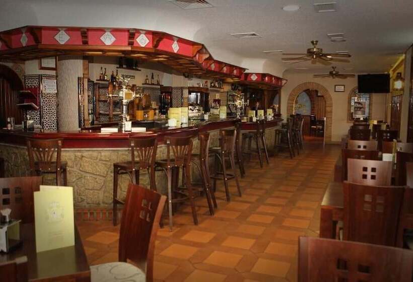 ホテル Restaurante El Cortijo De Miajadas